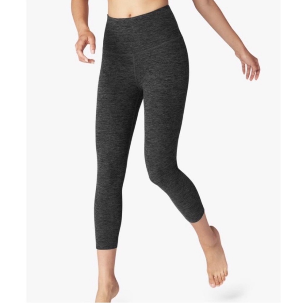 Beyond Yoga Spacedye High Waisted Capri Leggings in Black Charcoal Size XS